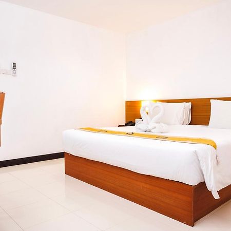 Neptuna Hotel Patong Buitenkant foto
