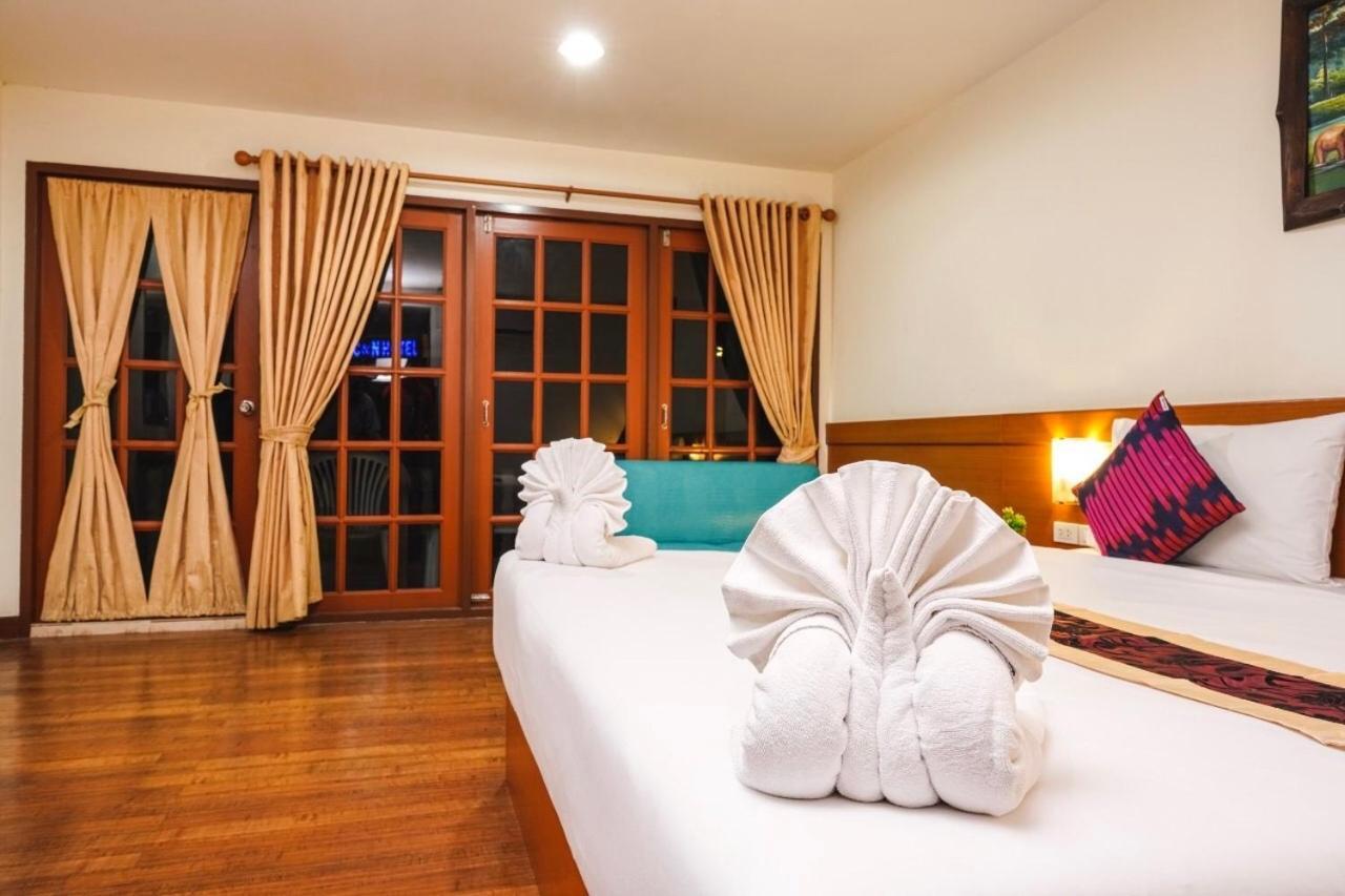 Neptuna Hotel Patong Buitenkant foto