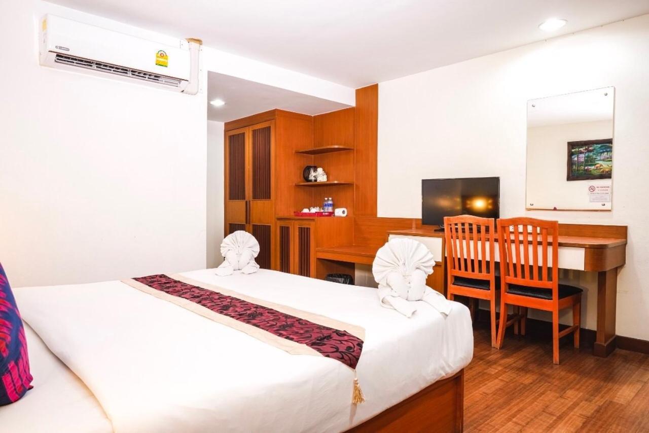 Neptuna Hotel Patong Buitenkant foto